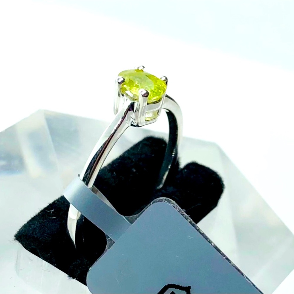 Ambilobe Sphene .925 Solitaire